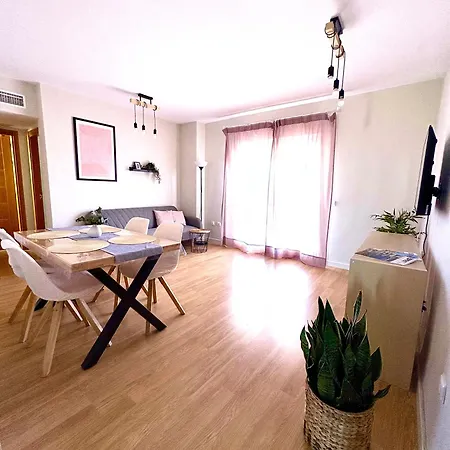 Atico Sea Views - 2 Bedrooms דירה בנאלמדנה
